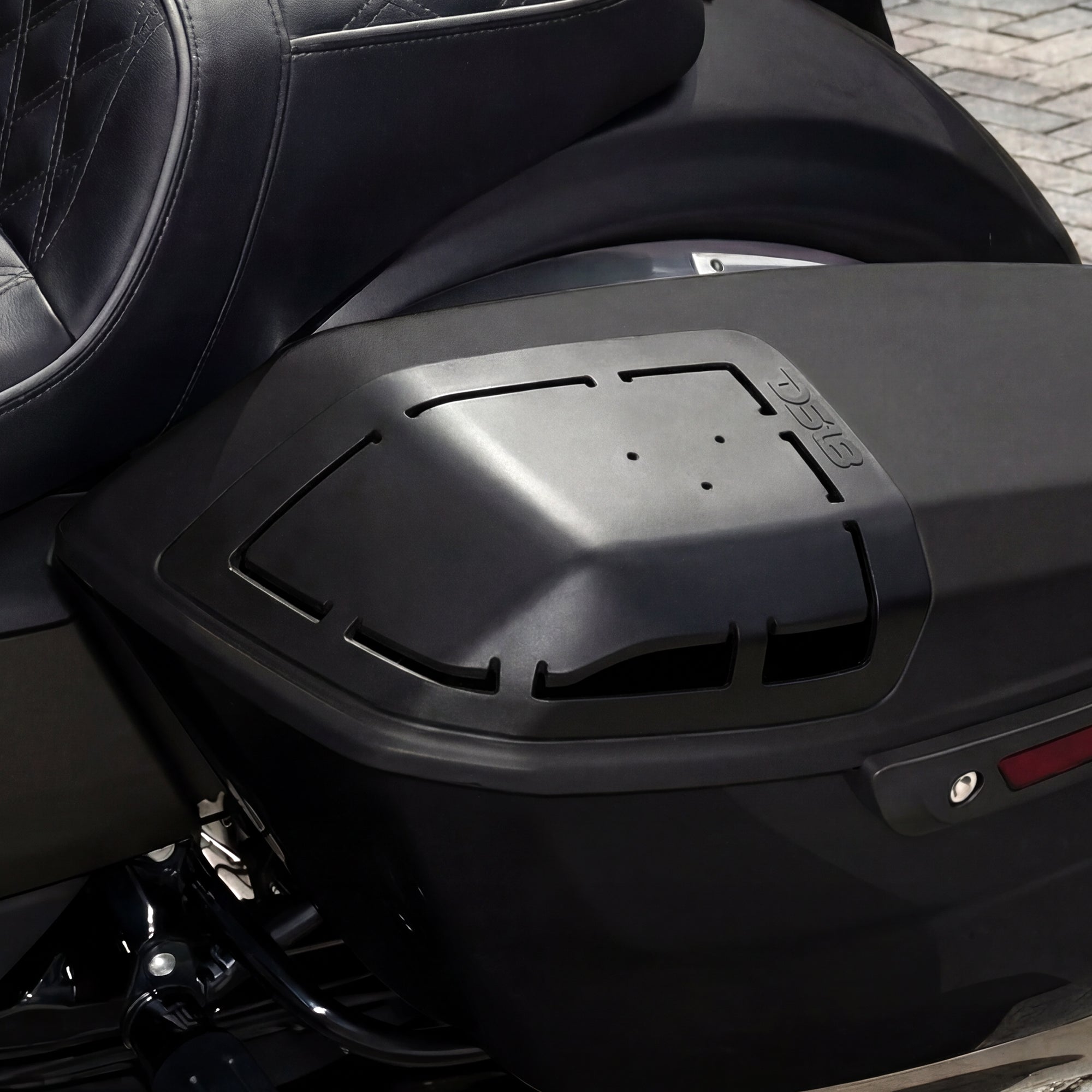 Harley-Davidson Saddlebag Speaker Lid Conversion Kit for models 2024+ - DS18