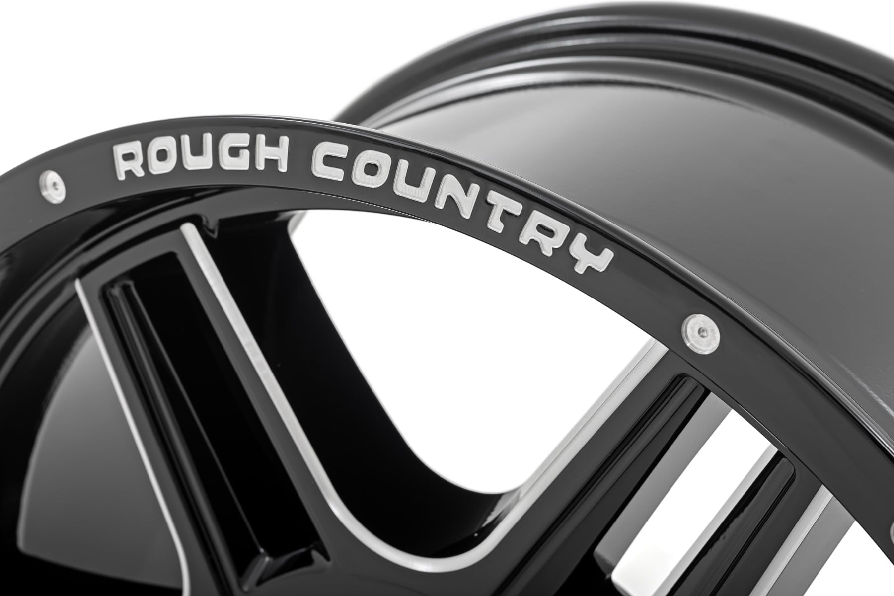Rough Country 92 Series Wheel | Machined One-Piece | Gloss Black | 18x9 | 5x5 | +0mm