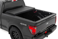 Hard Low Profile Bed Cover | 6'7" Bed | Ford F-150 2WD/4WD (2015-2020)