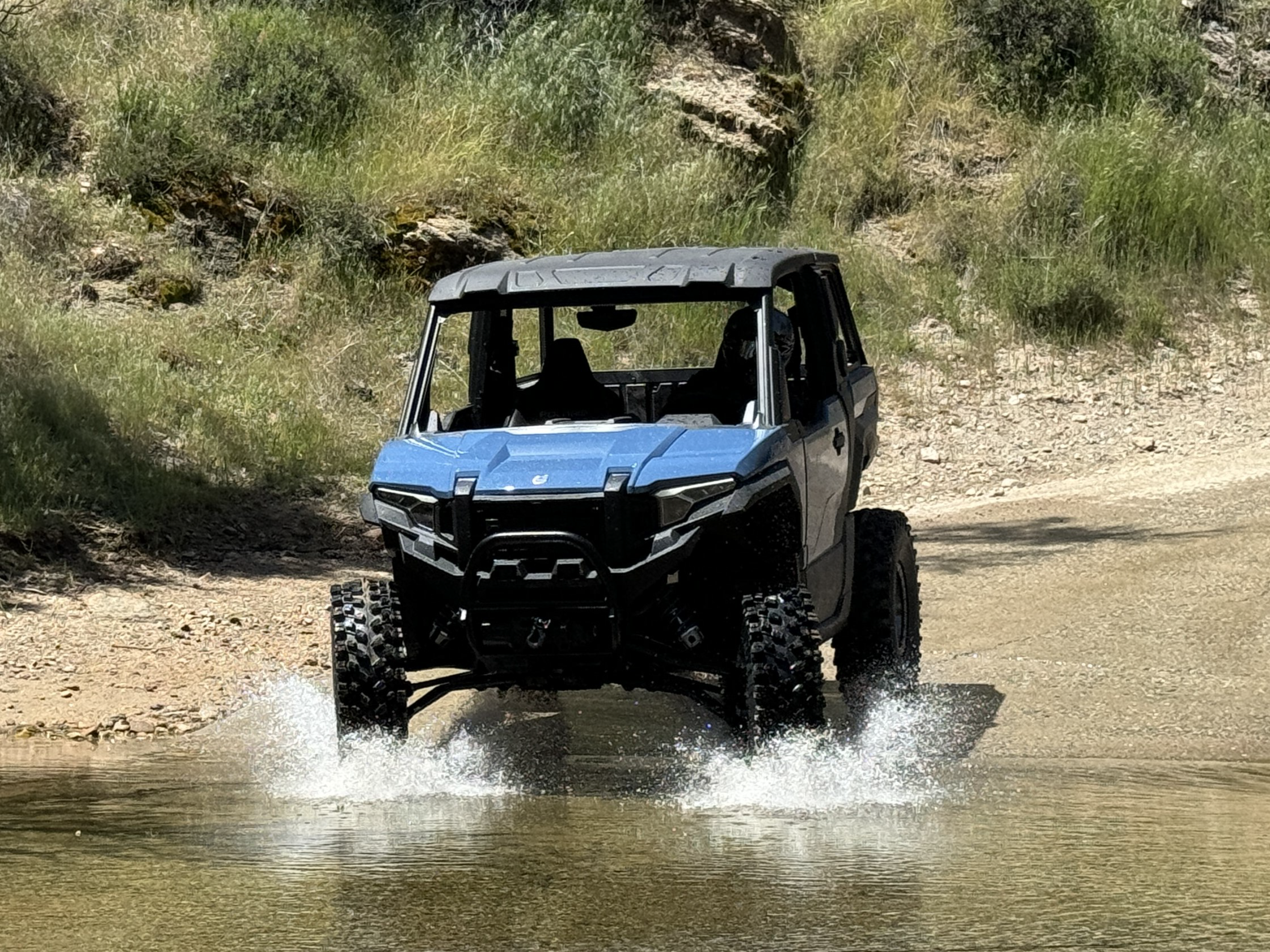 ATX470 37X10R15 Tire