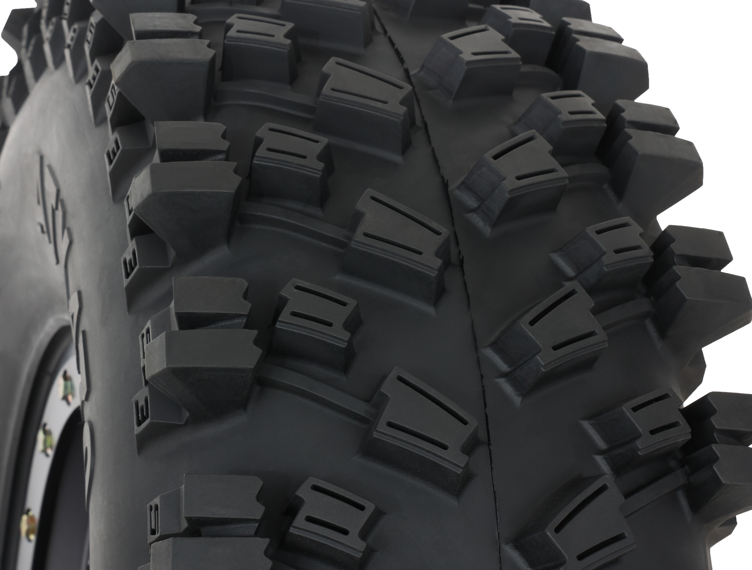 ATX470 37X10R15 Tire