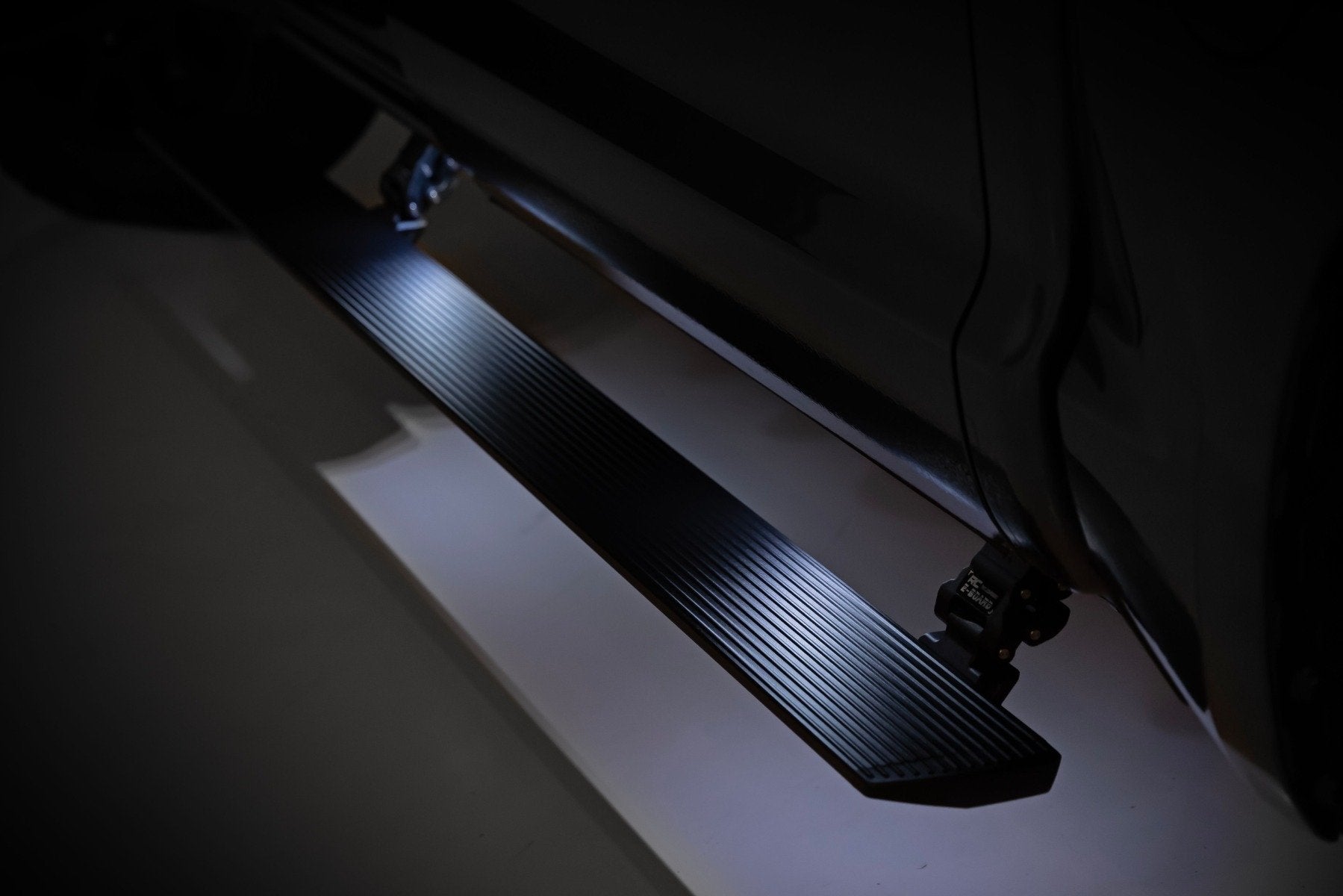 Power Running Boards | Dual Electric Motor | 4 Door | Ford Bronco 4WD (21-26)