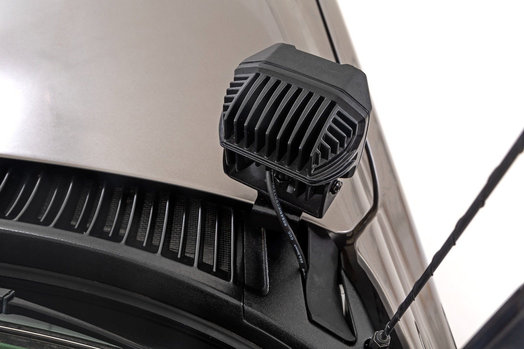 LED Light Kit | Ditch Mount | 3" OSRAM | Wide | Chevy Silverado 1500 (99-06)/Tahoe (00-06)