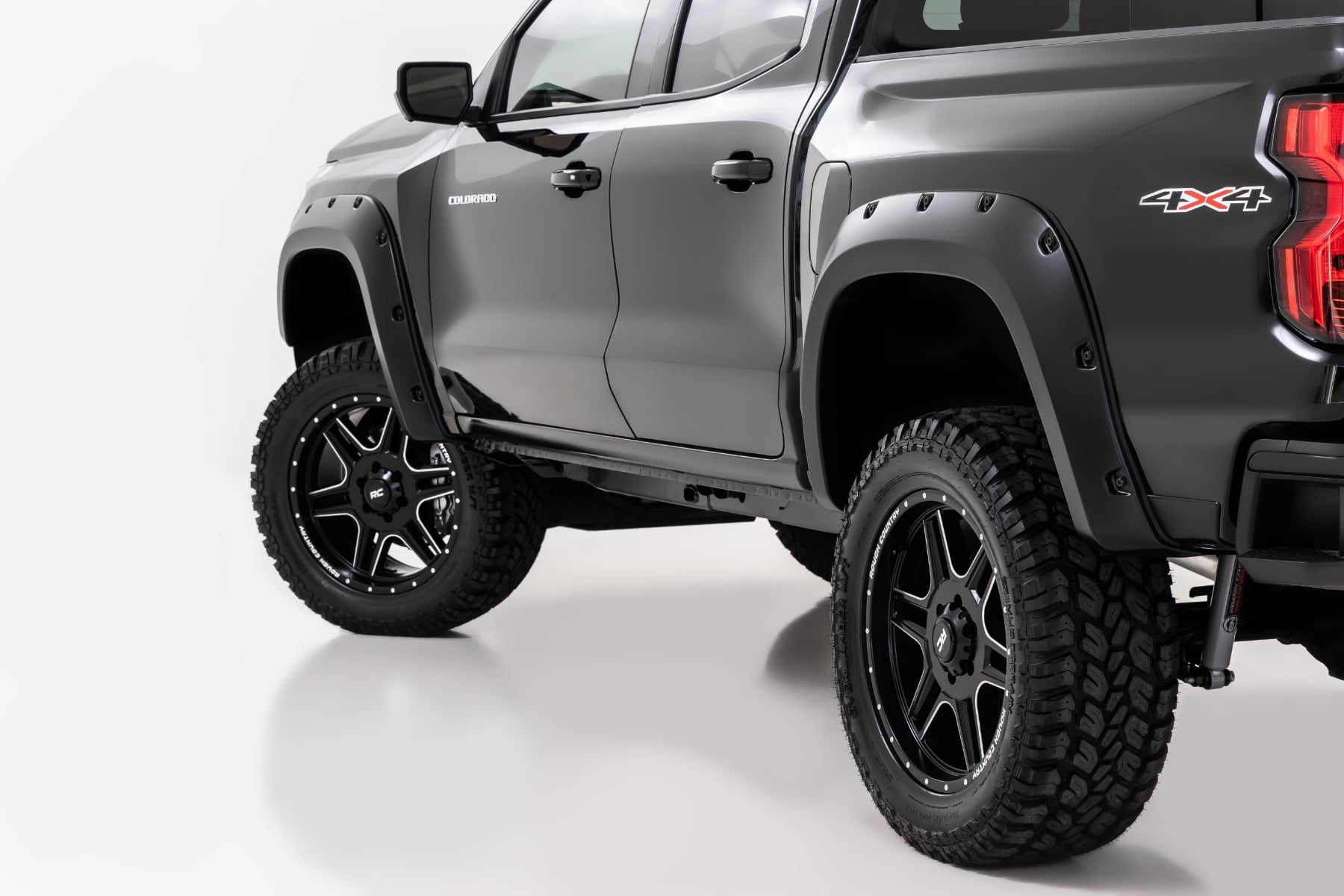 Pocket Fender Flares | GAL Reef Blue | Chevy Colorado 2WD/4WD (2023-2026)
