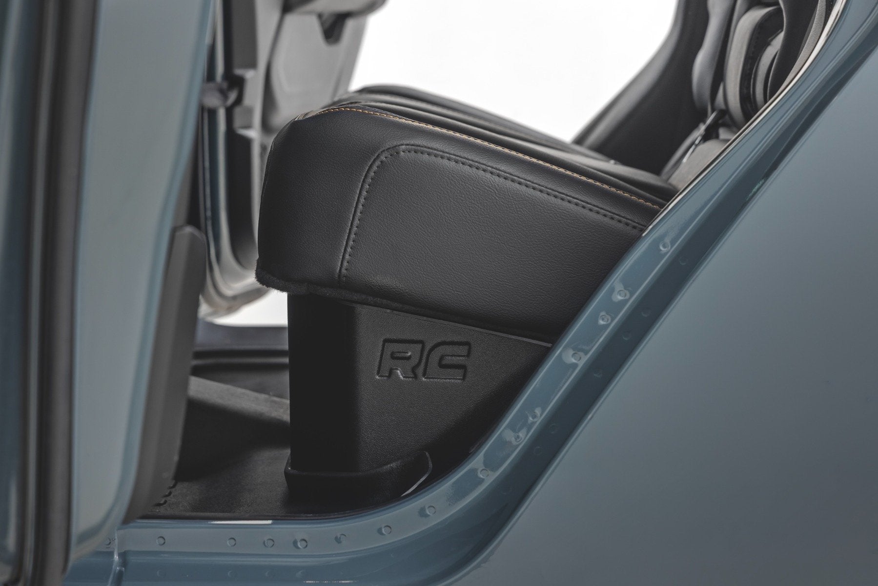 Under Seat Storage | Jeep Gladiator JT 4WD (2020-2026)