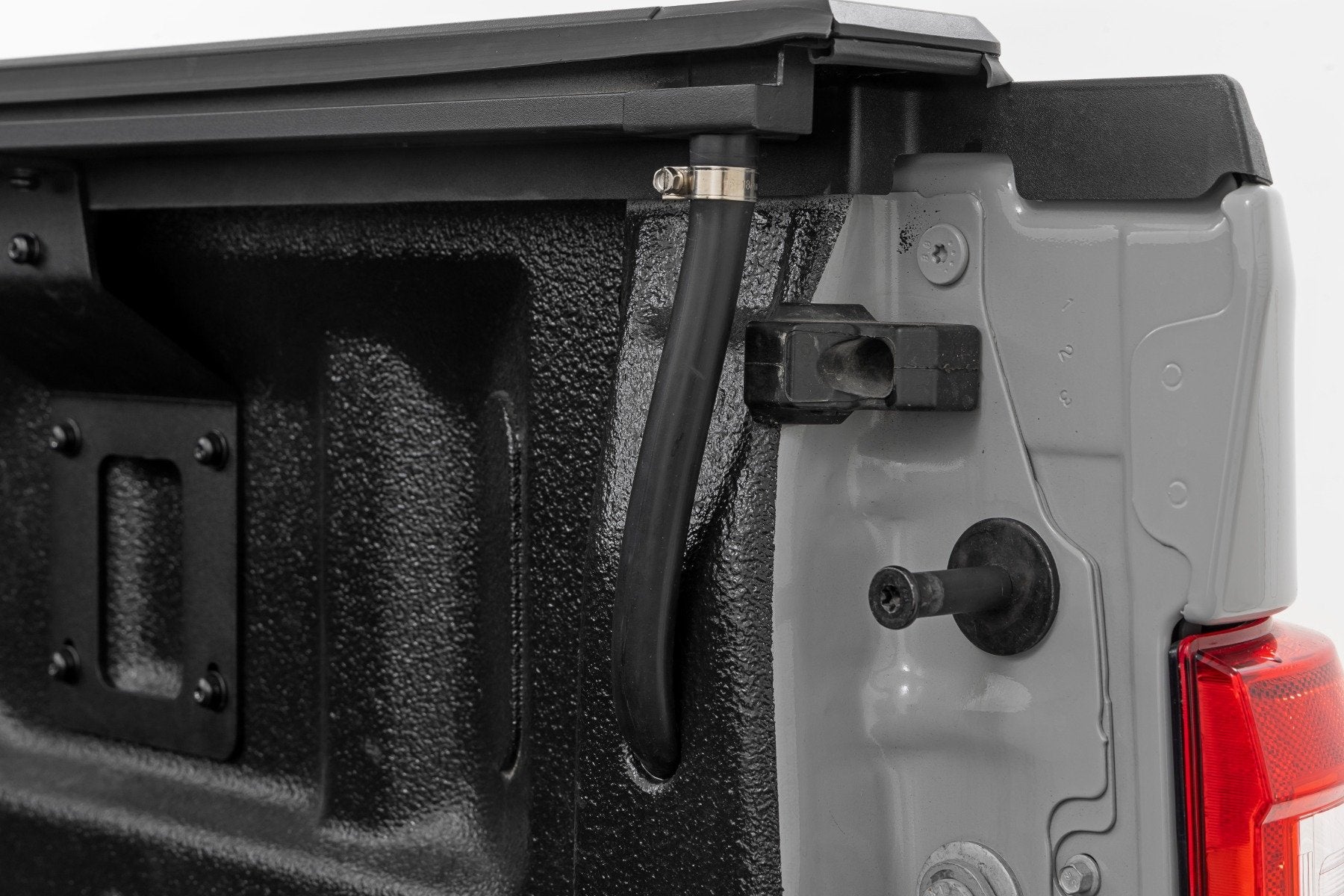 Powered Retractable Bed Cover | 5'7" Bed | Ford F-150 2WD/4WD (2015-2025)