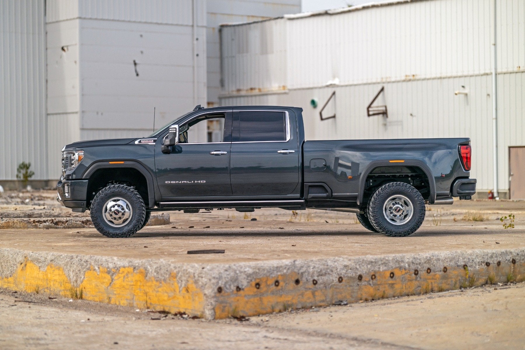 3 Inch Lift Kit | UCAs | M1 | Chevy/GMC Sierra 3500 HD/Silverado 3500 HD (20-26)