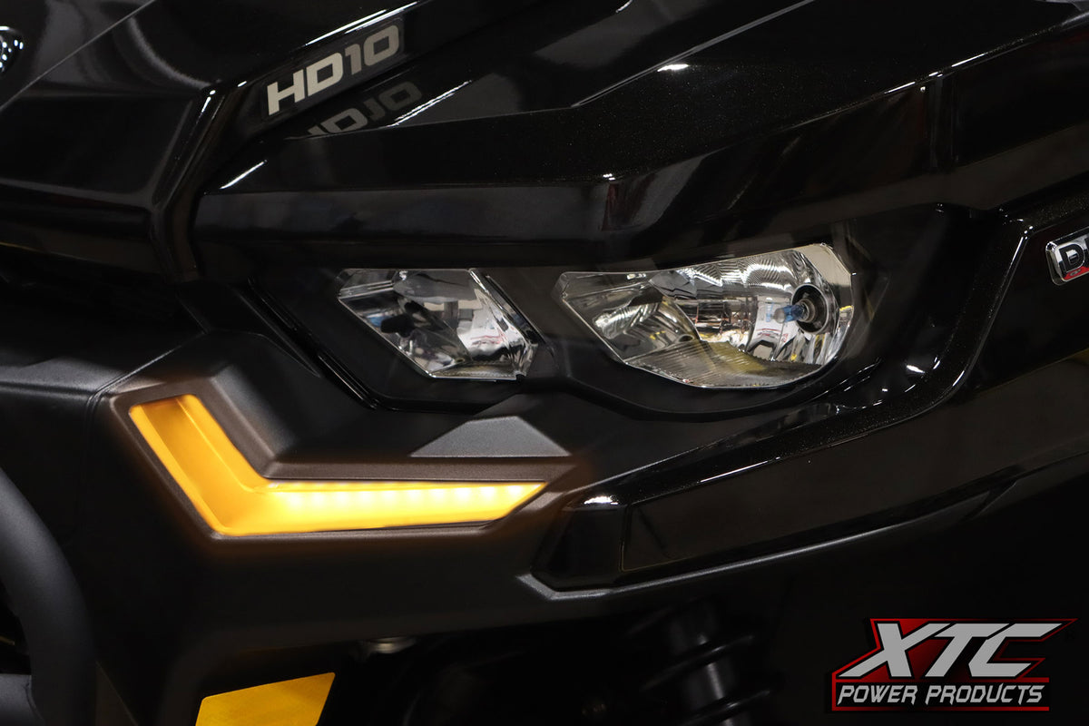 XTC ae9aa63a272a895b | Can-Am Defender Front Signature Lights Mounted