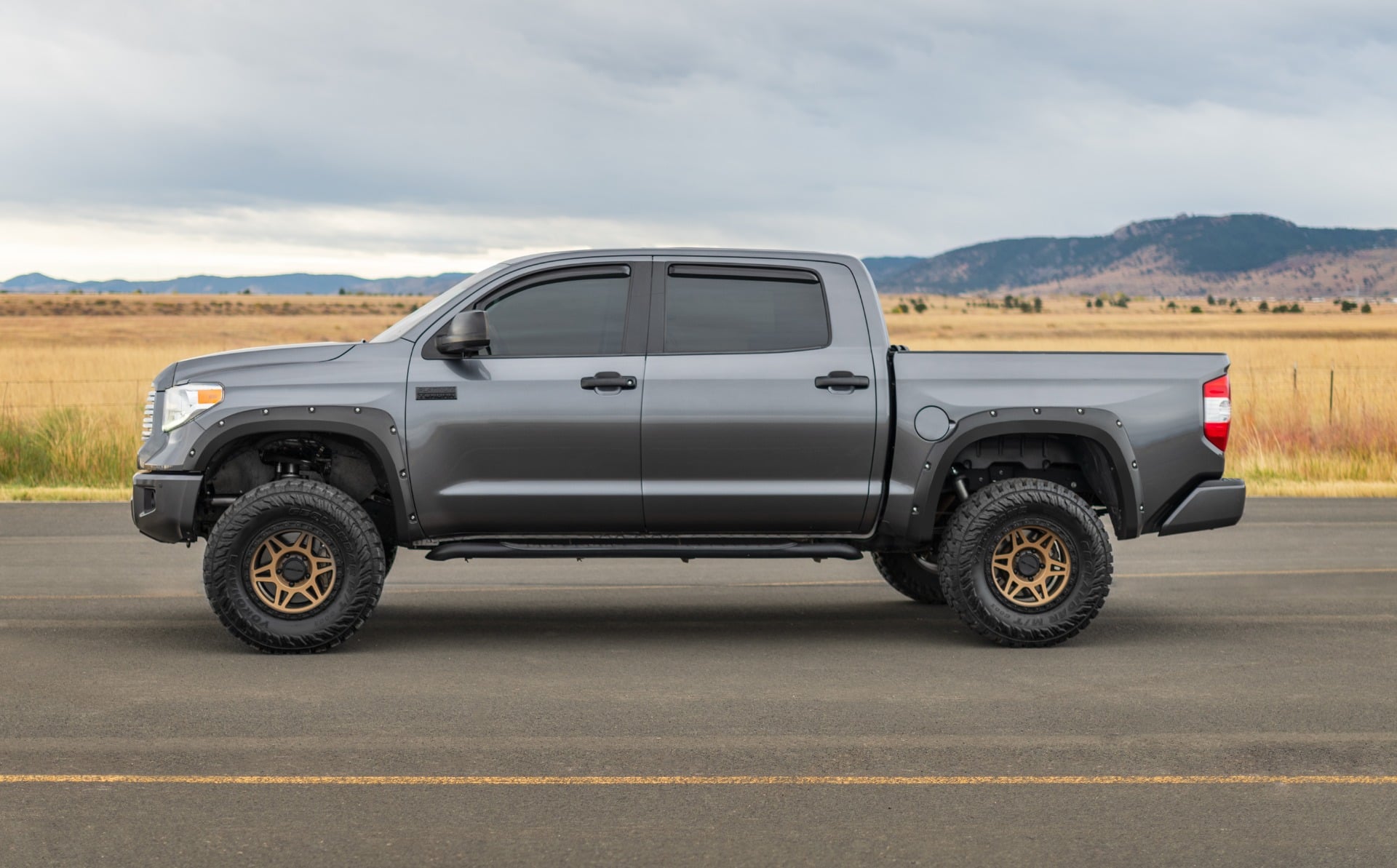 Pocket Fender Flares | 4V6 Quicksand | Toyota Tundra 2WD/4WD (2014-2021)