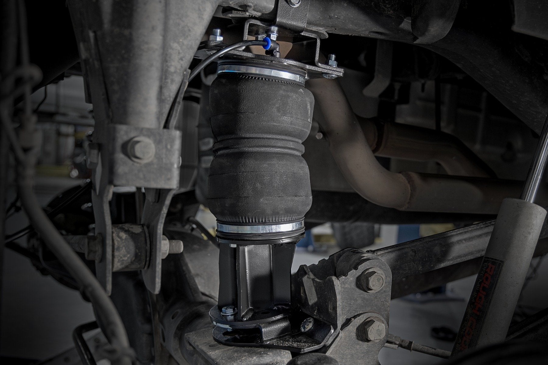 Air Spring Kit w/compressor | Ram 1500 2WD/4WD (2009-2018 & Classic)