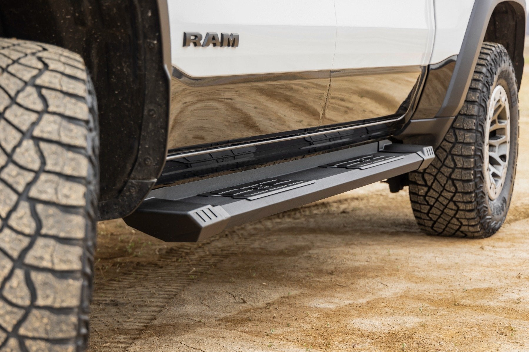 HD2 Aluminum Running Boards | Crew Cab | Ram 1500 (19-26)/1500 TRX (21-24)