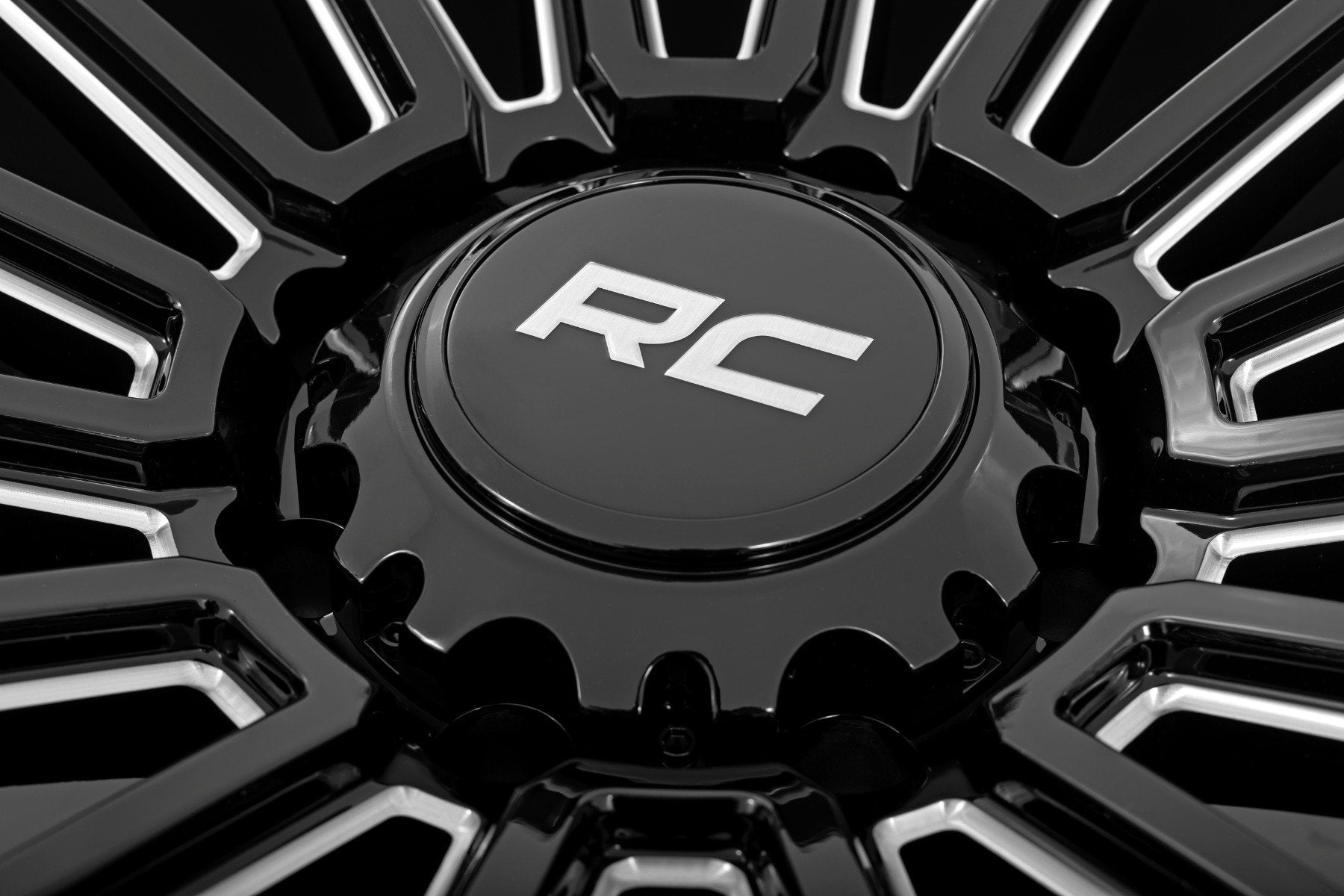Rough Country 97 Series Wheel | One-Piece | Gloss Black | 20x10 | 8x170 | -19mm