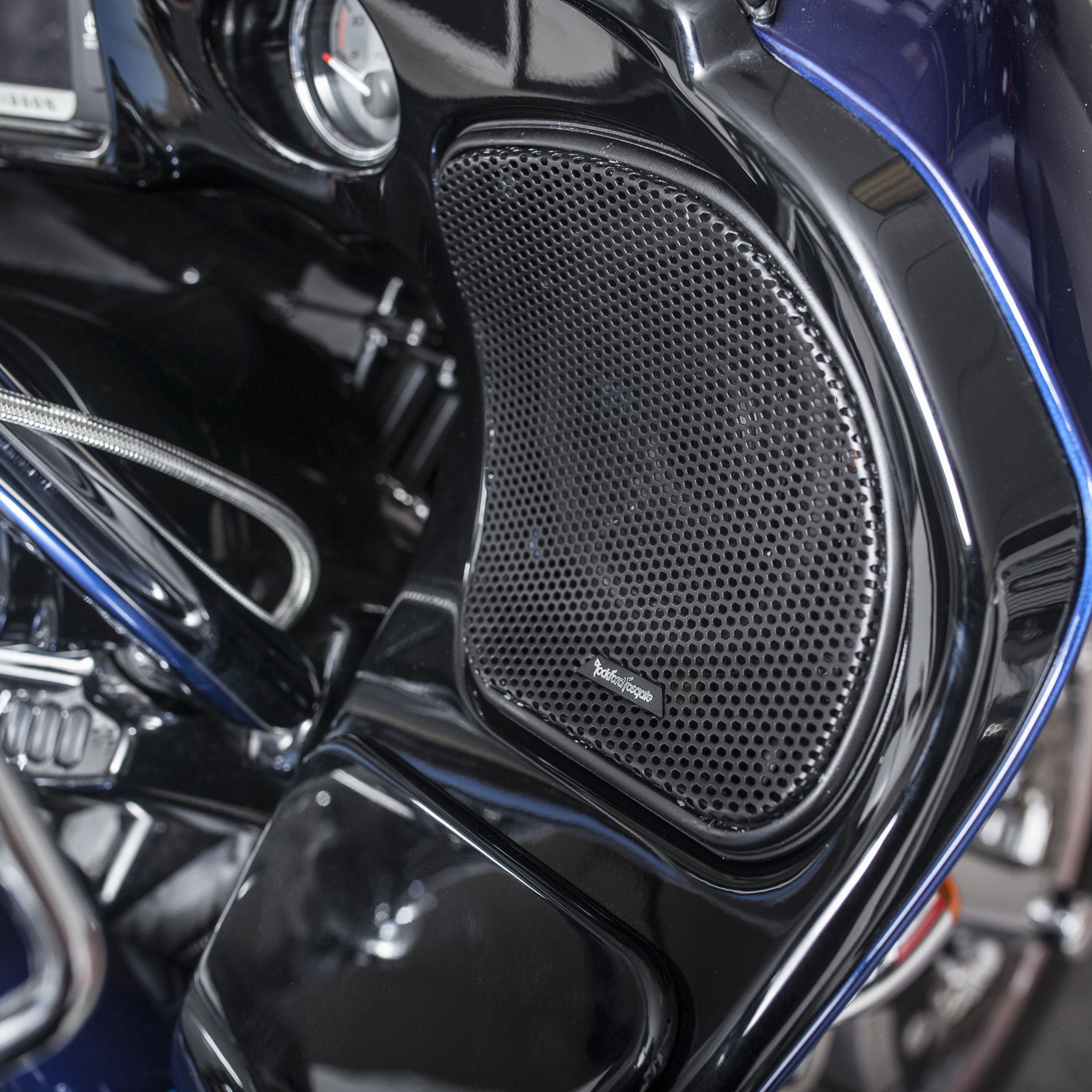 Harley-Davidson 6.5′′ Full Range Upper/Lower Fairing and Tour-Pak Speakers (2014+)